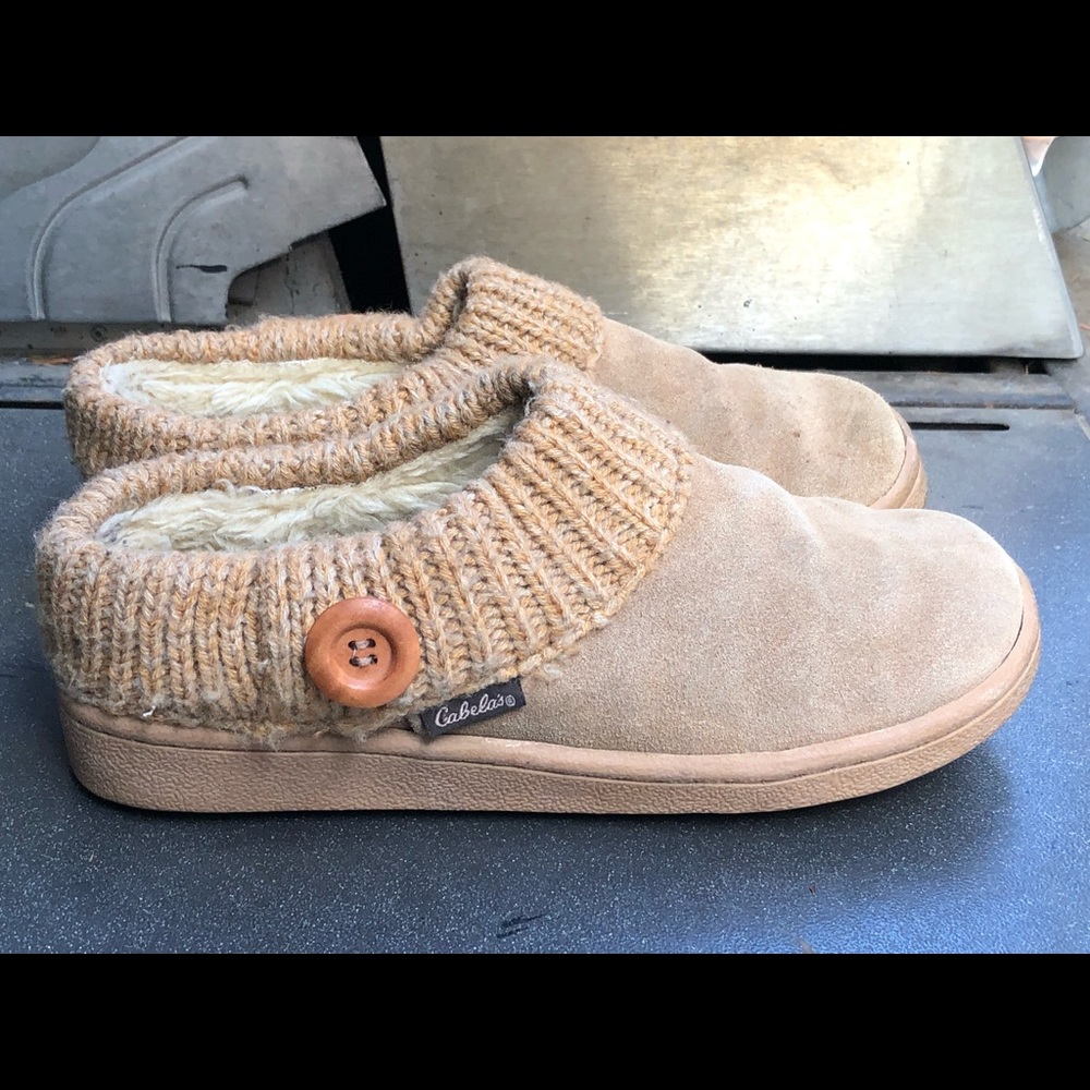 Cabelas Moccasin Tan Suede Slip On Slippers Gem